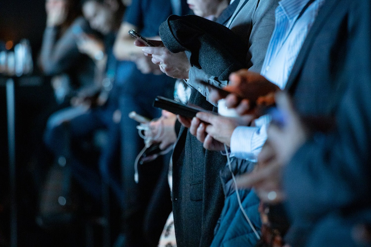 Taming Your Heart Rate: How Social Media Sparks the Battle Within! - 120/Life